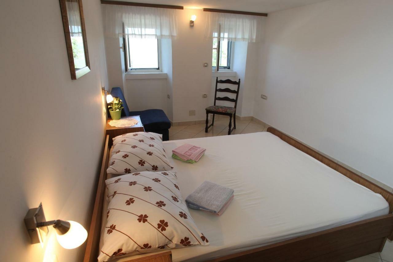 Accommodation Lily Vrana  Экстерьер фото
